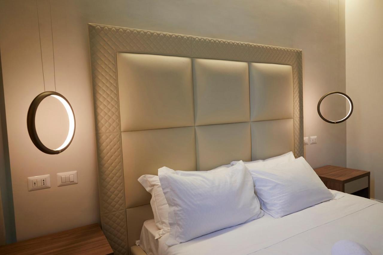 Prestige Boutique Aparthotel -Piazza Duomo มิลาน ภายนอก รูปภาพ